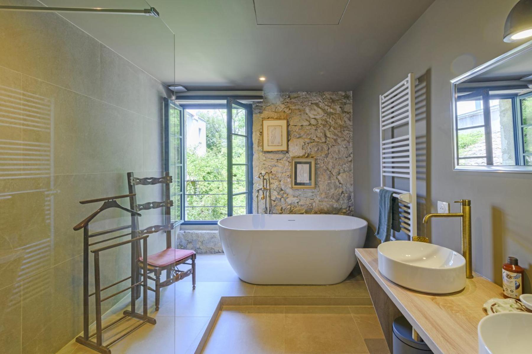 Bastide De Bellegarde Bed & Breakfast 2*